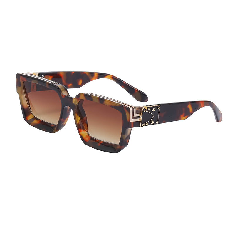 Wholesale Fashion Square Frame Sunglasses